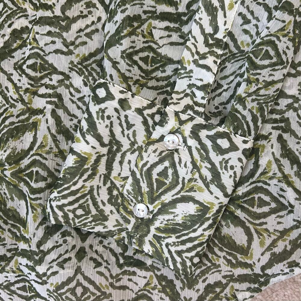 Zara Flowy Lightweight Green and White Abstract Print Long Sleeve Blouse - Picture 7 of 12